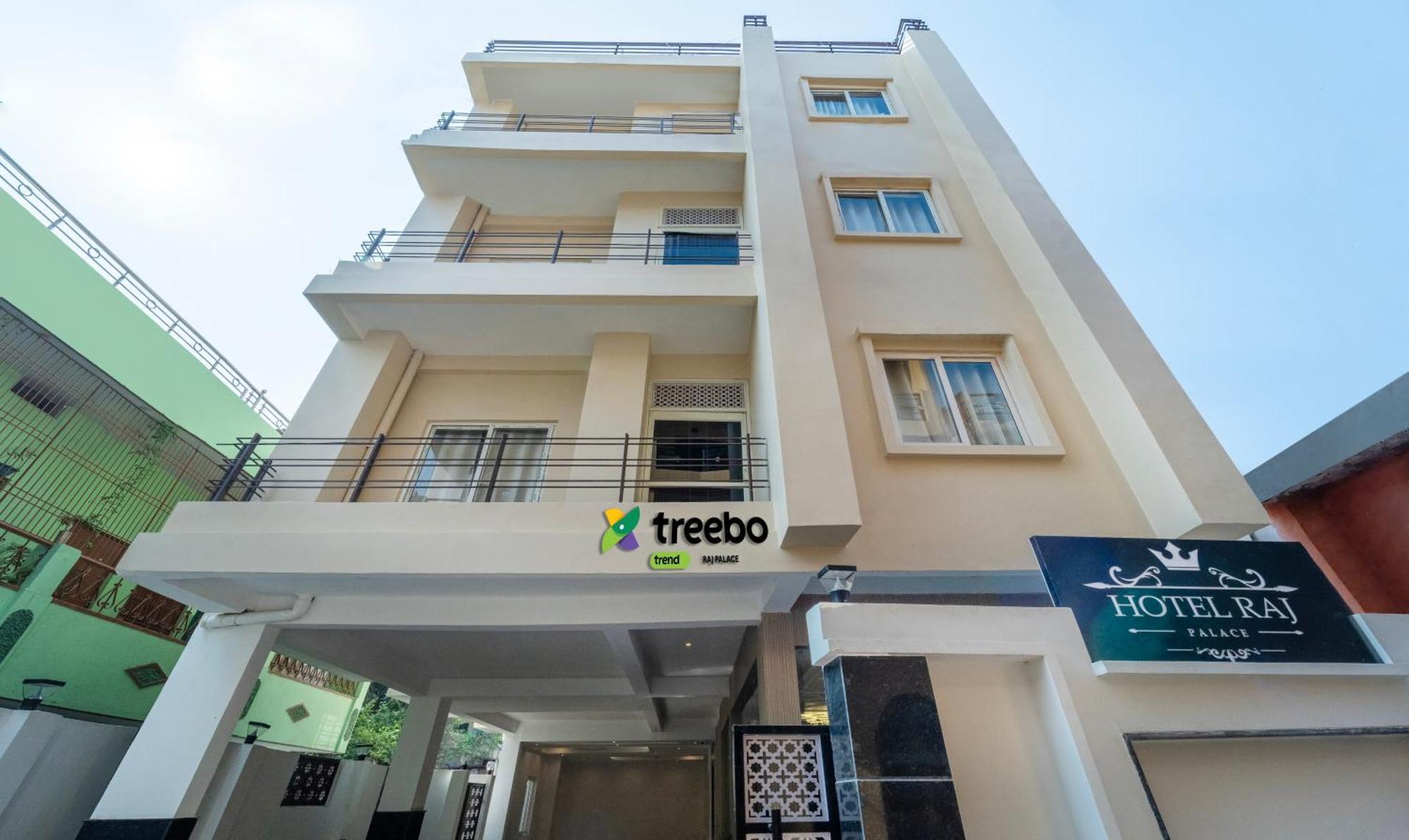 Treebo Raj Palace Varanasi Exterior photo